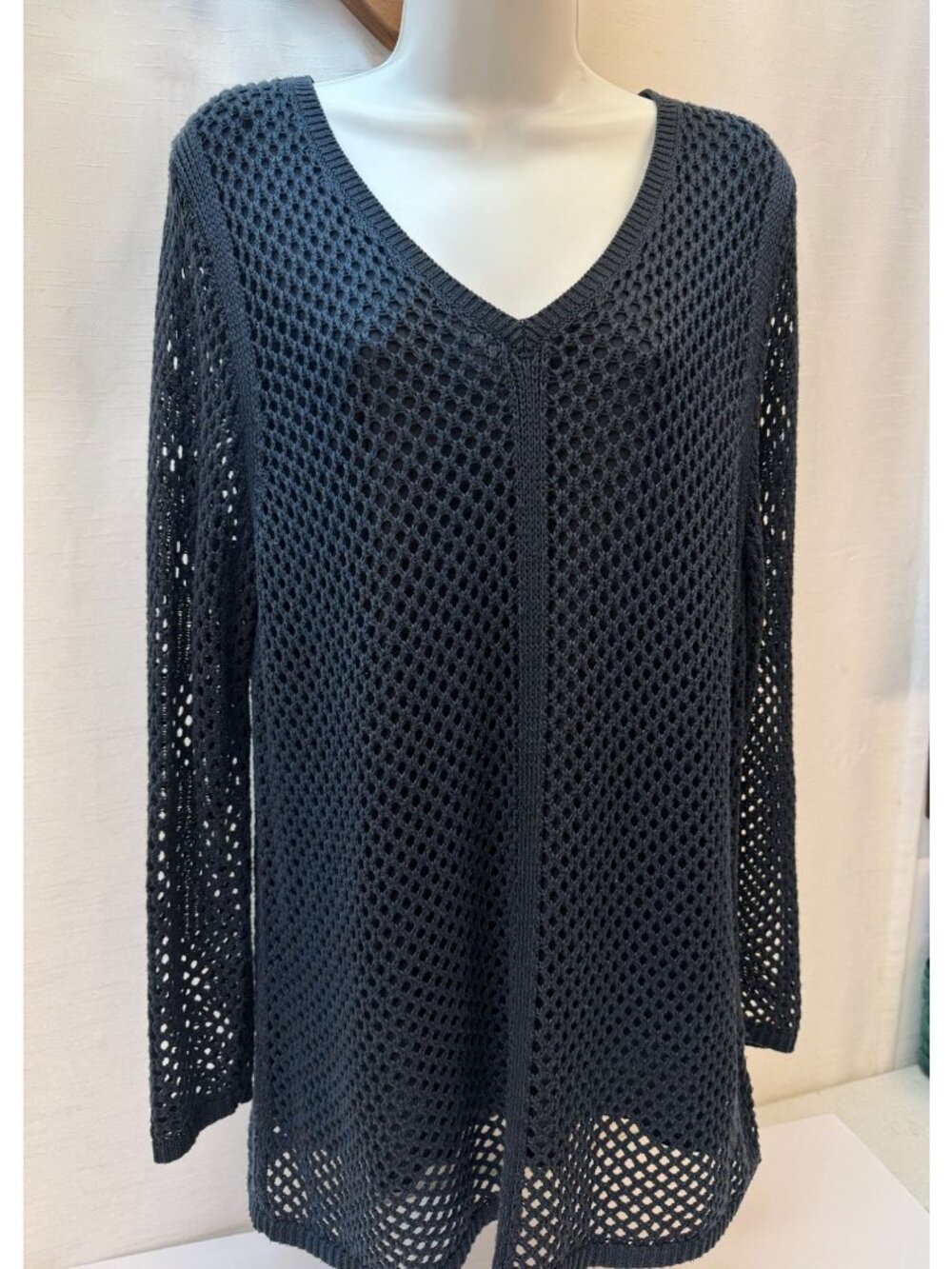 Womans XL Pullover Top with Mesh Sleeves- Croft & Barrow